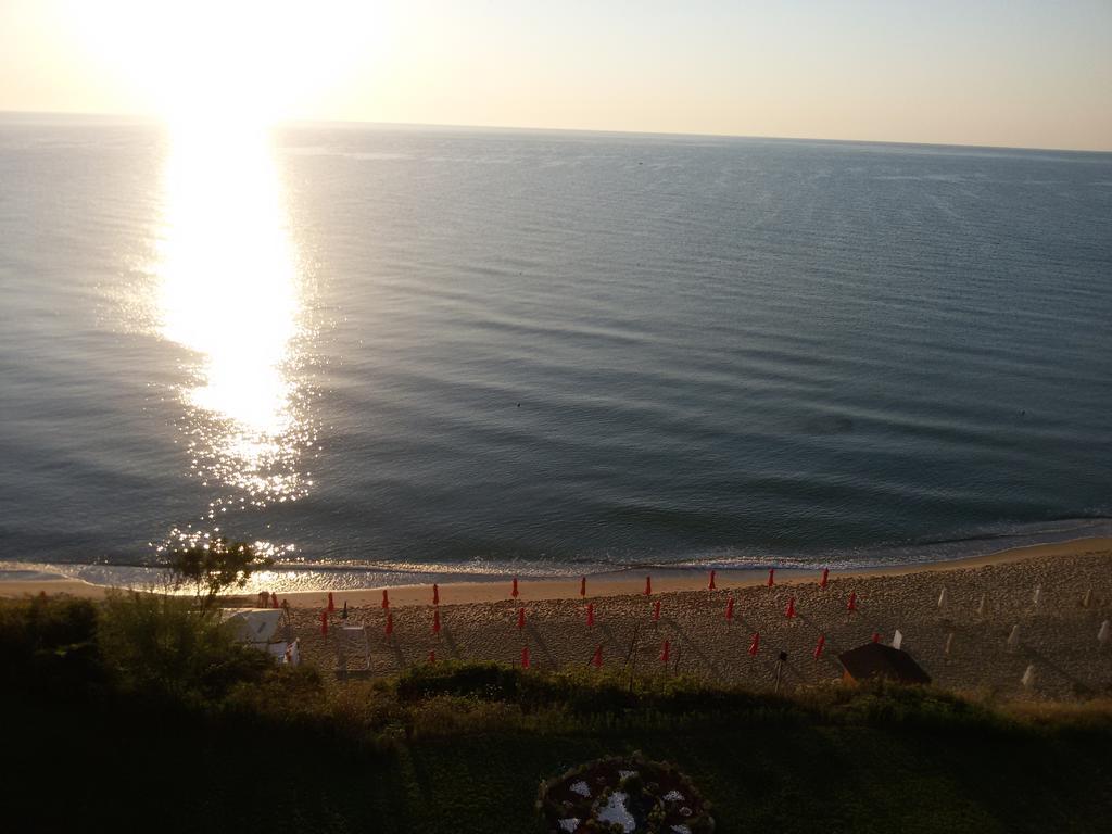 Byala Vista Cliff Apartments Exterior photo